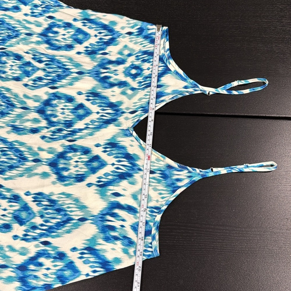 Lovestitch Low Back Blue and White Tie-Dye Print Maxi Dress with Pockets - M/L - Picture 4 of 4
